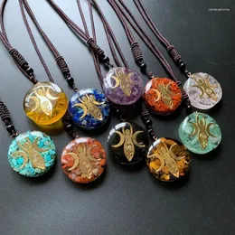 Naszyjniki wisiorek Tumblestones Chakra Crystal Chips Mężczyźni Kobiety okrągła bogi