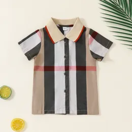 Baby Designer Plaid pojkar t-shirts bomullsbarn Kort ärm T-shirt Högkvalitativ barn Rund krage Plaid T-shirt Barnkläder