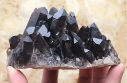 Hantverk 480g Clear Natural Beautiful Black Quartz Crystal Cluster Spe Eliminerar negativa energier Svart ädelstensklusterläkning Reki för