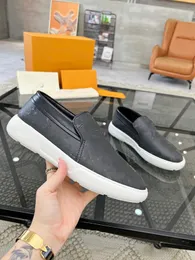 Diseñador Hombres Mujeres Zapatos casuales Zapatillas de deporte para hombre Moda Zapato para mujer Plataforma Zapatillas deportivas Ratón 0104