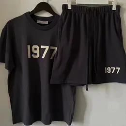 Shirts Sommer „1977“ Trainingsanzug Baumwolle Männer T-shirts Set Streetwear Marke Frauen T Shirt und Shorts Sets Drucken Übergroßen t Kostenloser Versand