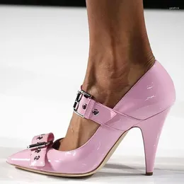 Sandálias Elegante Rosa Patente Mulheres Pontilhadas Toe Spike Salto Fivela Cinto Pista Verão Chegada Moda Escritório Senhora Sapatos