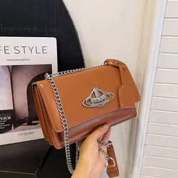 Ny kvinnors handväska med högt estetiskt värde, sju färgkedja fashionabla singel axel crossbody väska, stor kapacitet, trendig