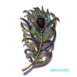 Multi Color Alloy Feather Rhinestone Brosches for Women Elegant Corsage Pin Ladies Party Gifts Dress Accessories Classic Jewelry 240106