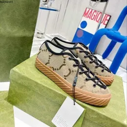 2024Maxi Scarpe da ginnastica Scarpe da uomo Nero Maxi Ciottoli di gomma Marchi di moda Scarpe da passeggio casual Scarpe da ginnastica per corridori all'aperto taglia 35-46 kjhy0002