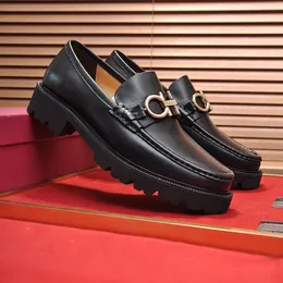 Scarpe eleganti da uomo di alta qualità Oxford da lavoro in vera pelle di moda Signori Appartamenti da matrimonio per feste di marca Mocassini casual da viaggio