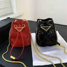 미니 디자이너 P 버킷 가방 여성 핸드백 럭셔리 특허 가죽 숄더백 패션 크로스 바디 가방 검은 빨간지면 브랜드 크로스 바디 백
