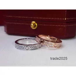 Designer Ring Band Rings 2024 Luxurys Designers Bir tarafı ile çift ve diğer sidexquisite ürünler çok yönlü hediyeleri güzel hale getiriyor