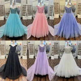 Elbiseler Periwinkle Pulin Kız Pageant Elbise 2023 Cape Beading Balkown Offshoulder Boyun Küçük Çocuk Doğum Günü Resmi Parti Elbise Toddler Te