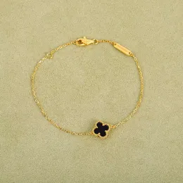 Charme pulseiras 2023 qualidade de luxo v material de ouro charme pulseira mini flor design em 18k banhado a ouro real tem caixa selo ps7031