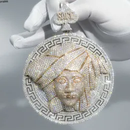 Ciondolo a catena ghiacciato personalizzato Gioielli da uomo Passa Tester di diamanti Placcatura in oro 18 carati Nome della lettera Ciondolo Moissanite personalizzato Hip Hop