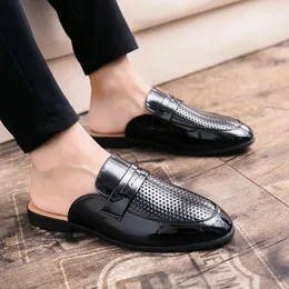 Slipare läderskor män sociala modefest svart handgjorda mulor mysiga casual mäns loafers oxford