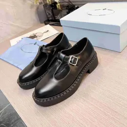 Designers famosos recomendam fortemente o novo estilo retrô britânico recortado em sapatos de couro pequenos, simples e atmosféricos, super versáteis, tamanho 35-40