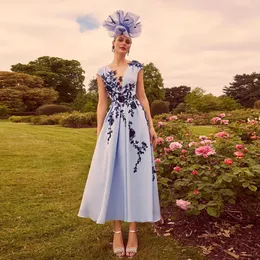 Céu azul do vintage mãe da noiva vestido 2024 v pescoço rendas apliques tornozelo comprimento cetim casamento convidado vestidos de festa robe de soiree 328 328