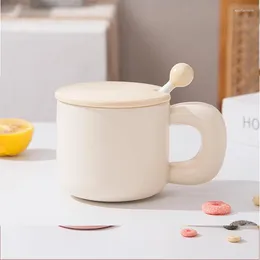 Tazze Tazze da caffè in ceramica color Makaron carino con coperchio Cucchiaio Home Office Tazza da tè al latte Bere acqua Bicchieri Stoviglie 380ml