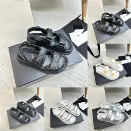 Pappa Sandaler Designer Sandal Women Crystal Calfskin Leather Slippers quiltade Casual Shoes Canvas Women Velor Slides Buckle Beach Slipper Flip Flop
