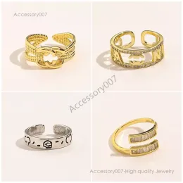 Designer Jewelry Rings Europe and America Fashion Style Lady Rings Rings Women Fashion Wedding Jewelry Supplies 18K Oro Ploted Copper Finger Regolable Anello per unghie regolabile