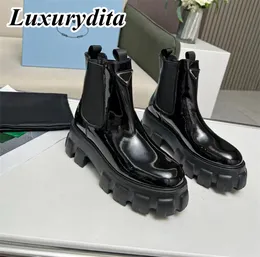 Högkvalitativ designer Kvinnor Långa stövlar Luxury tjock sula Hög kälelben Martin Boots Fashion Leather Over Ankle Boots Over Kne Socks Boot Triangle Heel YMPR 0072