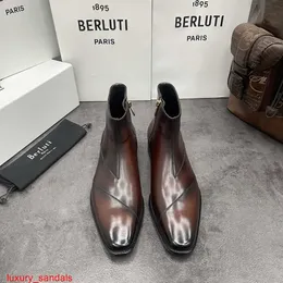 BERLUTI Lederstiefel Neue Herren-Kalbsleder handpolierte Martin-Stiefel Britischer Gentleman Goodyear Chelsea-Lederstiefel HBNV