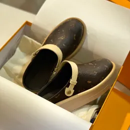 Nuove mezze pantofole casual scarpe da pantofola classiche firmate pantofole da donna con plateau mocassini ricamati in pelle di vacchetta denim Zoccoli e muli in metallo taglia 35-42 con borsa
