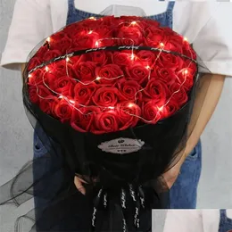 Ghirlande di fiori decorativi Bouquet di rose Regalo di cortesia di compleanno per la fidanzata e simulazione di una scatola di sapone finta per San Valentino T200903 Dh3Tb