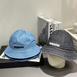 Designer Bucket Hats Fitted Hats Sun Prevent Bonnet Denim Letter Classic Temperament Versatile Hat Design Fashion Luxury Couple Travel Hats
