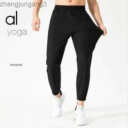 Desginer Oyoga Yoga Pantolon Pantolon Erkekler Kore Moda Casu Spor Pantolon Erkekler İnce Gevşek Taytlar Çok yönlü Erkekler Giyim