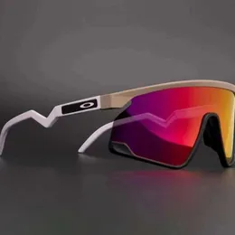 Дизайнерские солнцезащитные очки Oakleies Oakly Okley Oki Велосипедные очки Oo9098 Велосипедный спортивный поляризованный комплект из трех частей для бега с ветрозащитой и защитой от песка ZF0W