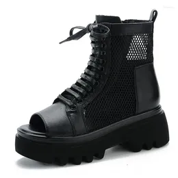 Sandaler Air Mesh Summer Boots Kvinnliga High Wedges Platform Bekväm kohud Läder Luxury dragkedja Öppet Wearing Fashion 2024