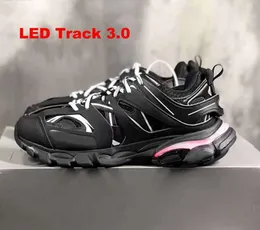 Chaussures habillees Designer Led Track 3 3.0 Chaussure Hommes Femmes Baskets Triple Noir Blanc Rose Bleu Orange Jaune Vert Tess. Кроссовки Gomma Pistes Sports 1188ESS