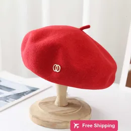 Designer Boll Caps konkav form B liten doftande ull basker Kvinnlig höst och vinter dubbel ring etikett knopp hatt liten målare hatt 9ykm