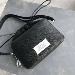 DHgate.com:designer bag mm6 Unique design for men and women