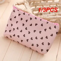 Cajas de almacenamiento 1/3PCS Bolsa de cosméticos para mujer Portátil Lindo Multifunción Belleza Cremallera Carta de viaje Bolsas de maquillaje Bolsa Organizador de artículos de tocador Titular