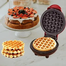 Mini Paninis Waffle Maker Łatwe czyste płyty powlekane bez wstępu Automatyczna temperatura gospodarstwa domowego elektryczna maszyna śniadaniowa 240109