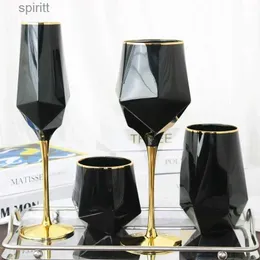 Copos de vinho Black Gold Border Red Wine Cup Caneca Irregular Multiuso Champagne Glass Stemware Goblet Tumbler Party Wedding Drinkware Copos YQ240105
