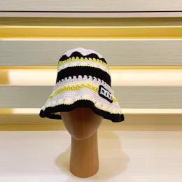 Trendig mode stickad hink hatt lyxiga mössor hattar mens calssic brev hink hatt kvinnor mens hög kvalitet unisex beanies vinter motorhuv