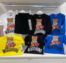 Çocuklar yaz tişörtleri tasarımcı tees erkek kız kadın kadın erkekler moda ayı mektupları mozaik baskılı üstler çocuklar rahat trendy tshirts lüks üstler yüksek kalite 24