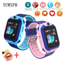 Watches Q12 Kids Smart Watch Waterproof LBS Location Support Hebrew 2G SIM Card Listen Baby Tracking Boys Girls Smartwatch Clock Gift