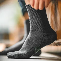 Madden Winter Thick towel Socks Men's vintage knit crew socks Breathable warm solid color towel sole 240108