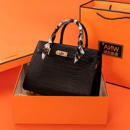 Hkelys Light Luxury Brand Women's Bag Mother's Crocodile Pattern Grand Handbag Day Gift