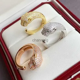 Cluster Rings Classic S925 Sterling Silver Full Diamond Wide Leopard Print Frint for Women's Party Fashion Fashion Brand ذات جودة عالية المجوهرات YQ240109