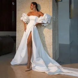 Atemberaubende 2024 Sexy Brautkleider aus Satin mit hohem Schlitz und abnehmbaren Ärmeln, A-Linie, trägerlose Brautkleider, Hofschleppe, Couture Mariage