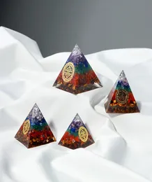 1PC Natural crystal colorful macadam Chakra Therapy Stone reiki tower Augen pyramid ornaments6142080