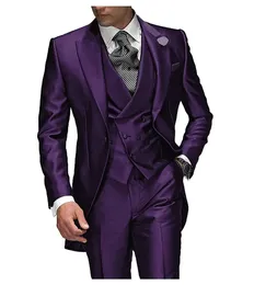 Sprzedawanie lapów podwójnie piersi mężczyźni ślubne Purple Groom Tuxedos dla zawodników na cele groomsman -kurtkę Panttie 240108