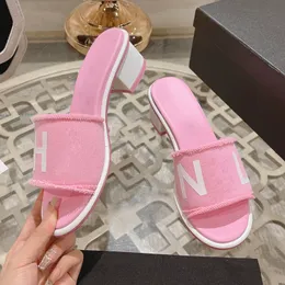 Chanells Slip Womens Sippers Sandalet Tasarımcı Chaannel Sheepskin 24ss Pembe Khaneller Yeşil Sarı Mor Siyah Slaytlar Açık Boş Zamanlı Ayakkabı Bayanlar Günlük Ayakkabı A P