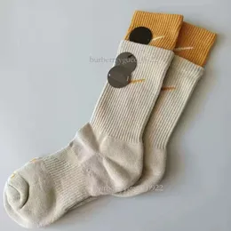 Herrstrumpor Mens Socks Designer Socks Tech Color Splicing Womens Socks Breattable and Sweat-Absorbing Par Socks Print L6