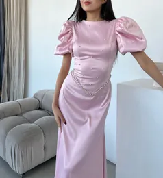 Robes de soirée roses chics col bijou en satin avec perles manches courtes bouffantes sirène longueur de thé sur mesure pour les femmes robes de partie