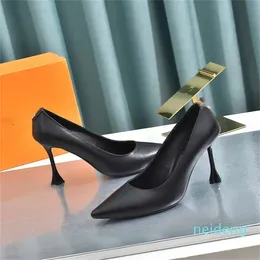 Designer Sandals Shoes Womens Cowhide Leather Pumps Heel High Heels Pointed Toe Black Heel Height 10CM 8CM 6CM With Box