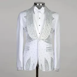 Luxus-Hochzeitsanzüge für Männer, Splitterkristalle, Perlenstickerei, weißer Blazer, Weste, Hosen, 3-teilig, formeller königlicher Bräutigam, individuelle Smokings, Bankett 240108