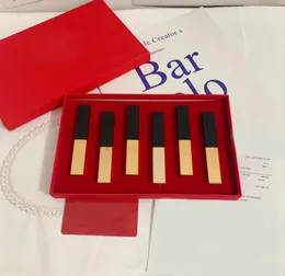 Yeni Y51 Makyaj İnce Rouge Mat Ruj Seti 6 Renk Altın Tüp Makyaj Rujları Karışım Renkleri Lipgloss Set DHL Gemi1762826